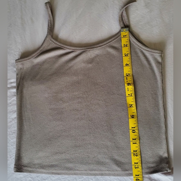 (Lot of 3)Women's Tanks w/Adjustable Straps Size Medium - Picture 13 of 15